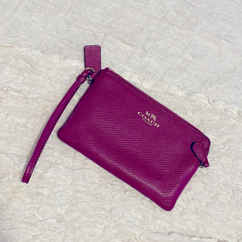 Coach Corner Zip Wristlet